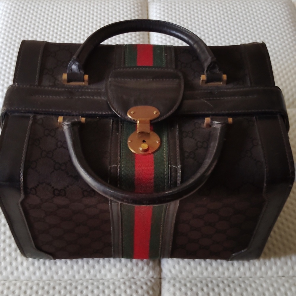 Gucci makeup case